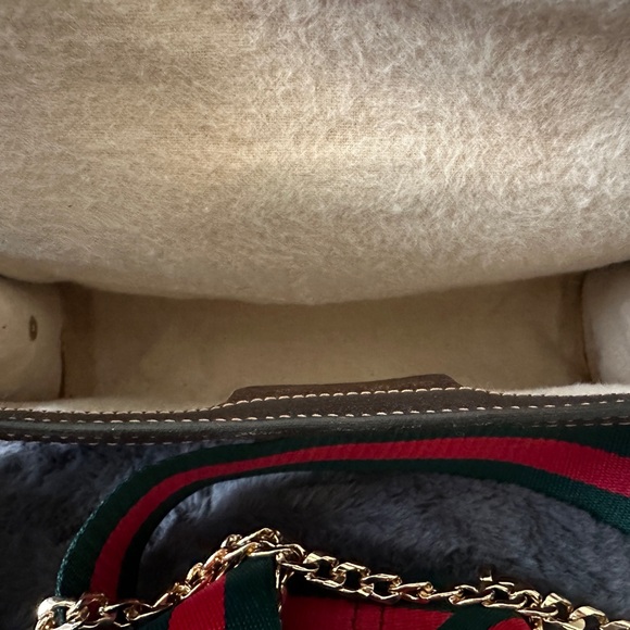***Sold*** Gucci Handbag Authentic - Picture 7 of 11